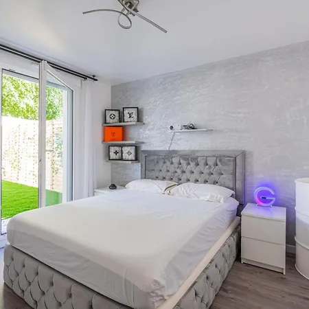 Confort Familial/professionnel Aux Portes De Paris Appartamento *
